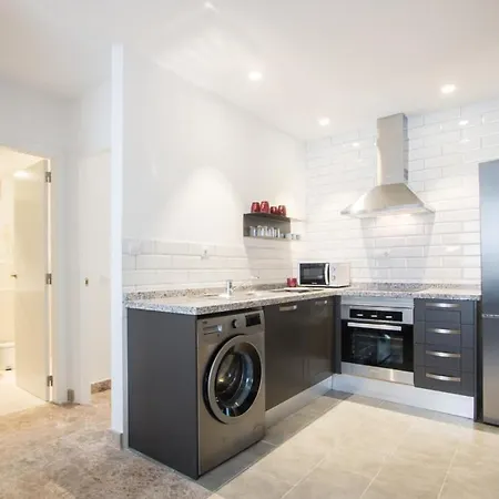 Flatsforyou La Marina Apartment
