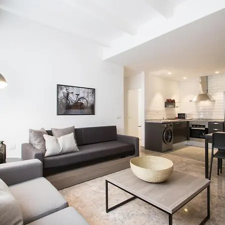 Flatsforyou La Marina Appartement *